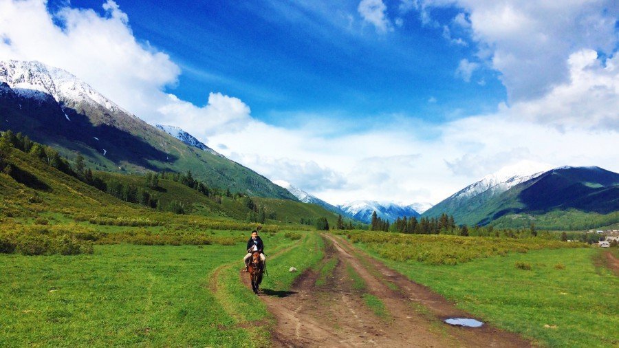 【新疆旅途故事】馬背上的風景：大美麗峰