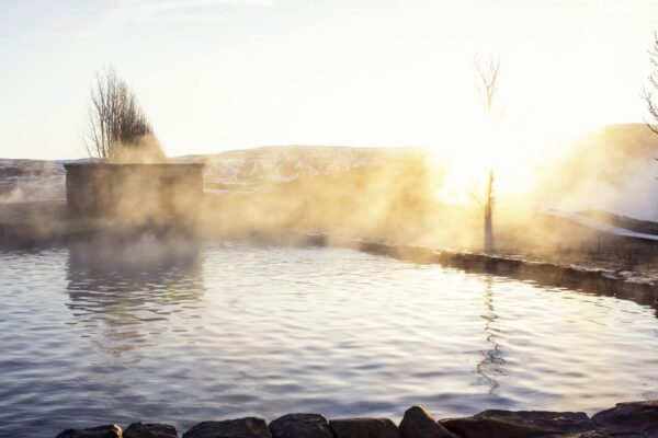 冰島秘密溫泉